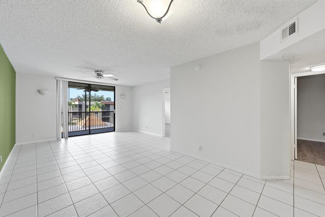 10501 W Broward Boulevard 405, Plantation, FL 33324
