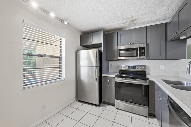 10501 W Broward Boulevard 405, Plantation, FL 33324