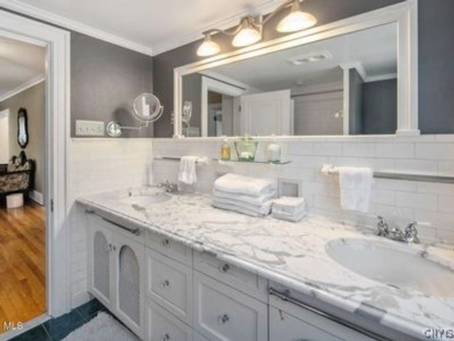 400 South Melcher Street, Johnstown, NY 12095