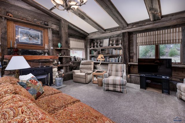 21155 COYOTE LN, Lead, SD 57754