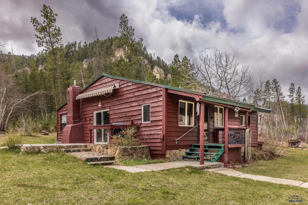 21155 COYOTE LN, Lead, SD 57754