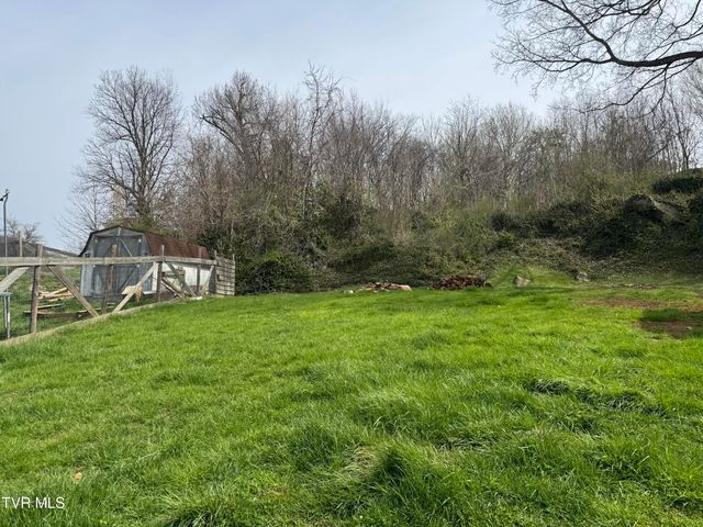 1013 Siam Road, Elizabethton, TN 37643