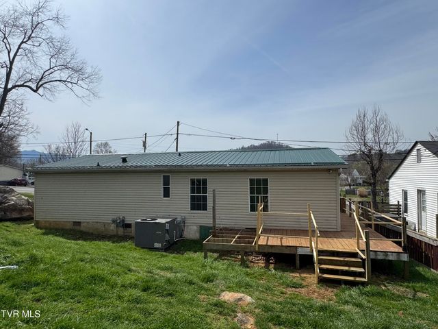 1013 Siam Road, Elizabethton, TN 37643
