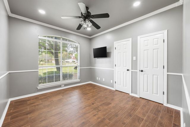 1907 Woodland Hills Lane, Weatherford, TX 76087