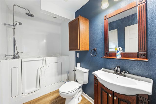 1907 Woodland Hills Lane, Weatherford, TX 76087