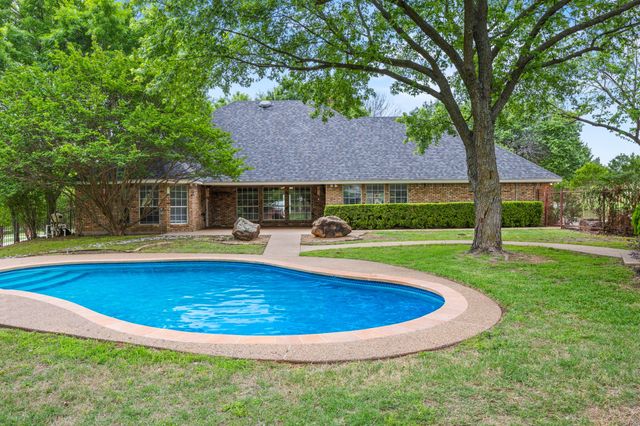 1907 Woodland Hills Lane, Weatherford, TX 76087