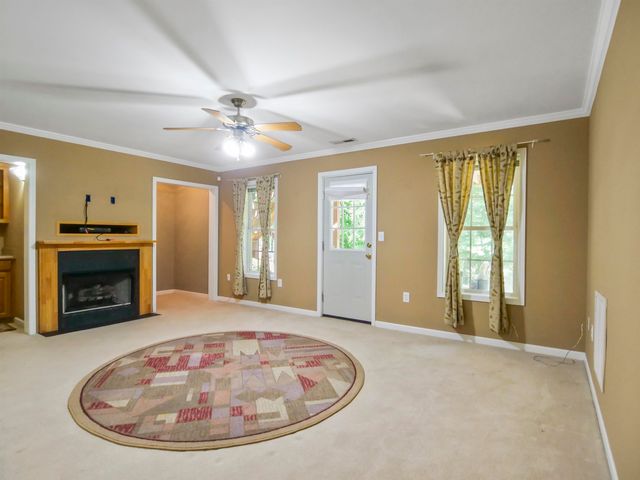 240 Cedar Bluff Drive, Moore, SC 29369
