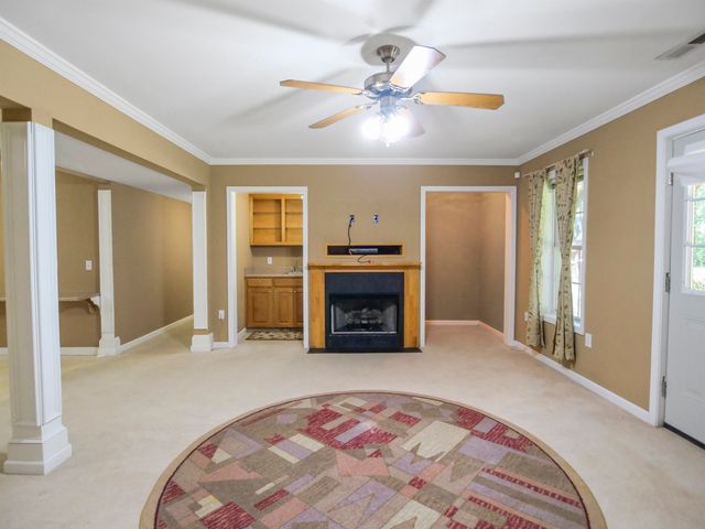 240 Cedar Bluff Drive, Moore, SC 29369