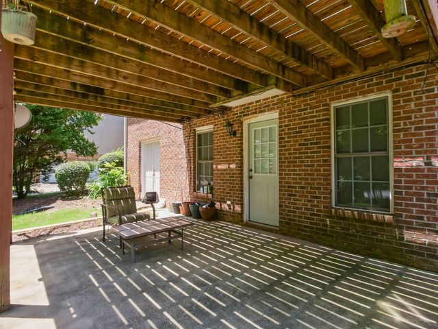 240 Cedar Bluff Drive, Moore, SC 29369