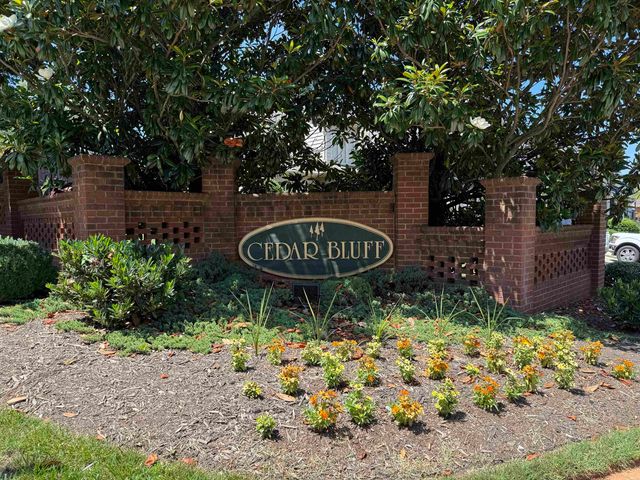 240 Cedar Bluff Drive, Moore, SC 29369