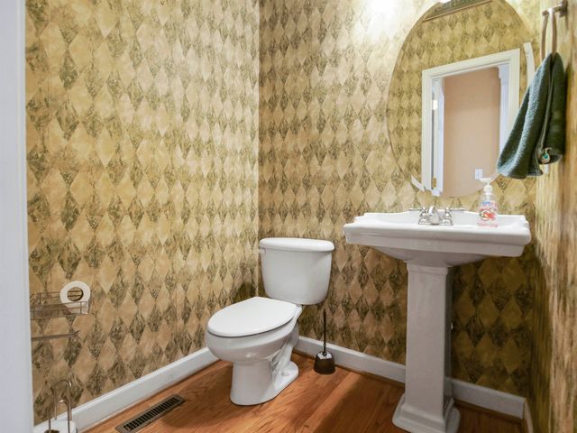 240 Cedar Bluff Drive, Moore, SC 29369
