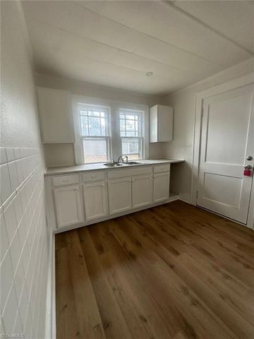 530 Barbara Jane Avenue, Winston-salem, NC 27101