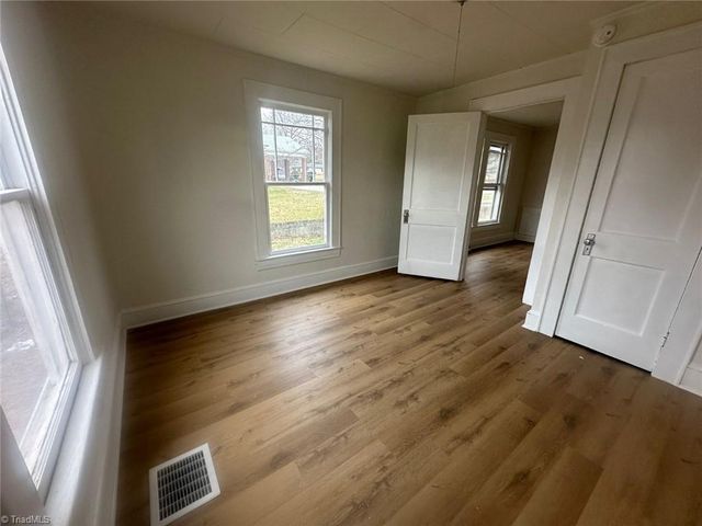 530 Barbara Jane Avenue, Winston-salem, NC 27101