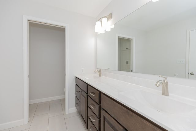 201 E Mount Pleasant Road, Evansville, IN 47711