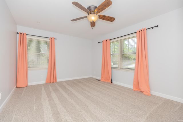 201 E Mount Pleasant Road, Evansville, IN 47711