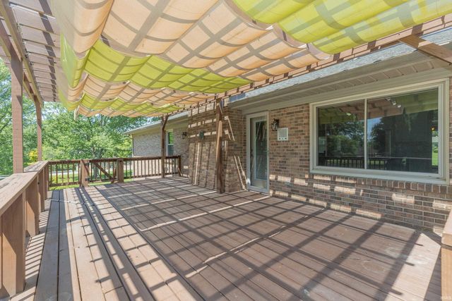 201 E Mount Pleasant Road, Evansville, IN 47711