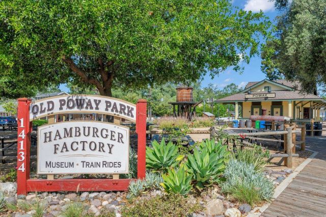 13447 Orange Blossom Ln, Poway, CA 92064