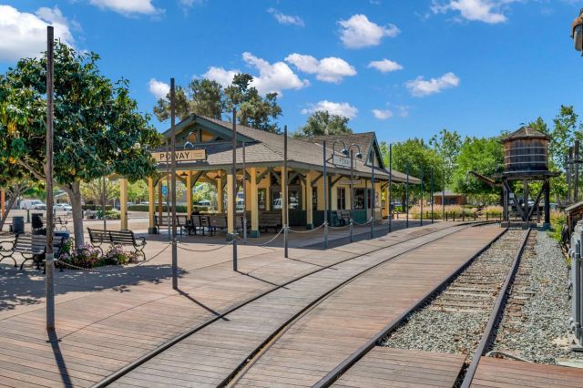 13447 Orange Blossom Ln, Poway, CA 92064