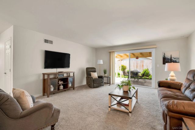 13447 Orange Blossom Ln, Poway, CA 92064