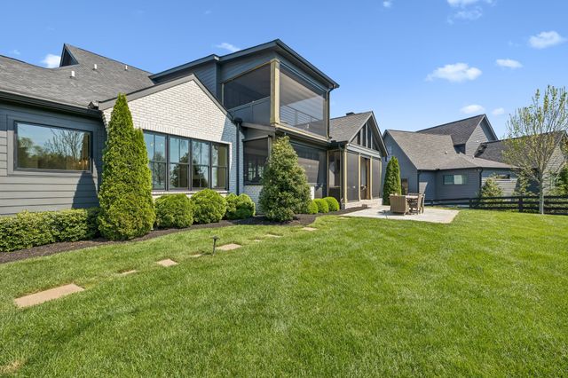 7066 Lanceleaf Dr, College Grove, TN 37046