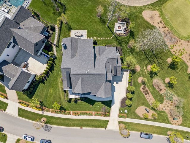 7066 Lanceleaf Dr, College Grove, TN 37046
