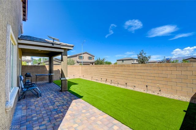 1720 Luna Cliff Avenue, North Las Vegas, NV 89032
