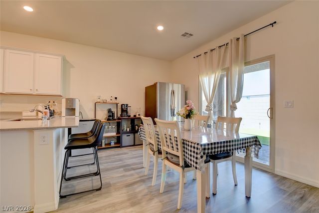 1720 Luna Cliff Avenue, North Las Vegas, NV 89032