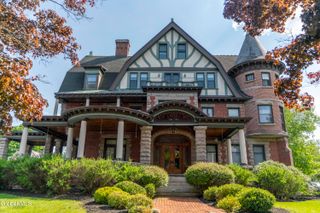56 Union Avenue APT 8, Saratoga Springs, Inside, NY 12866