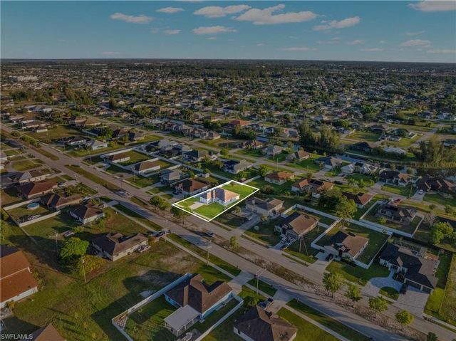 1133 SW Trafalgar PKWY, Cape Coral, FL 33991