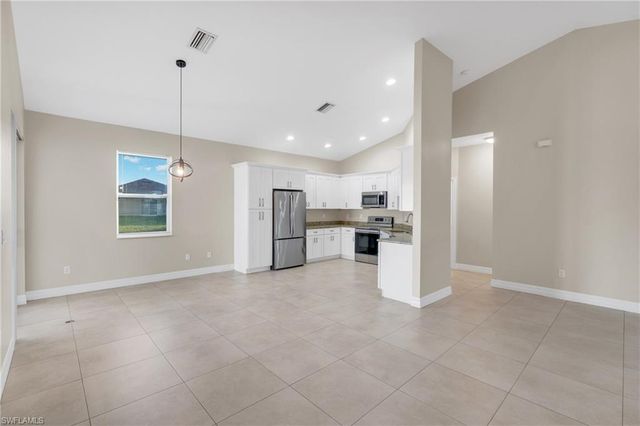 1133 SW Trafalgar PKWY, Cape Coral, FL 33991