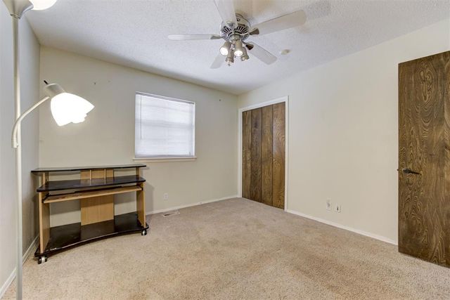 1825 N Oakhill Road, Bethany, OK 73008