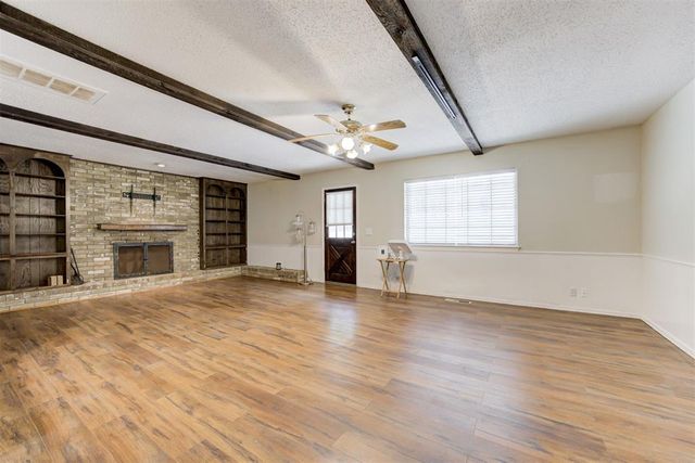 1825 N Oakhill Road, Bethany, OK 73008