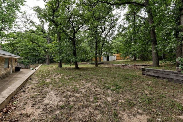 1825 N Oakhill Road, Bethany, OK 73008