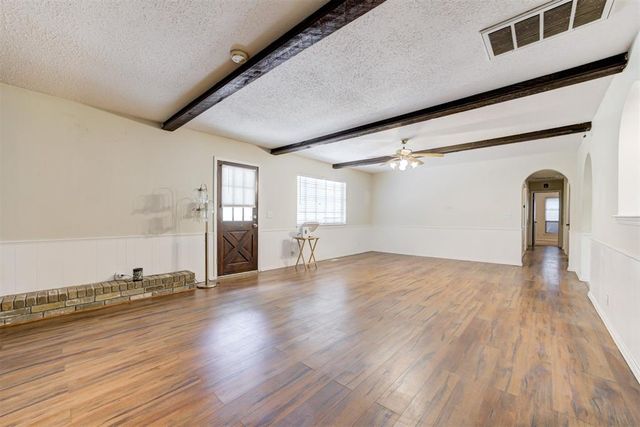 1825 N Oakhill Road, Bethany, OK 73008