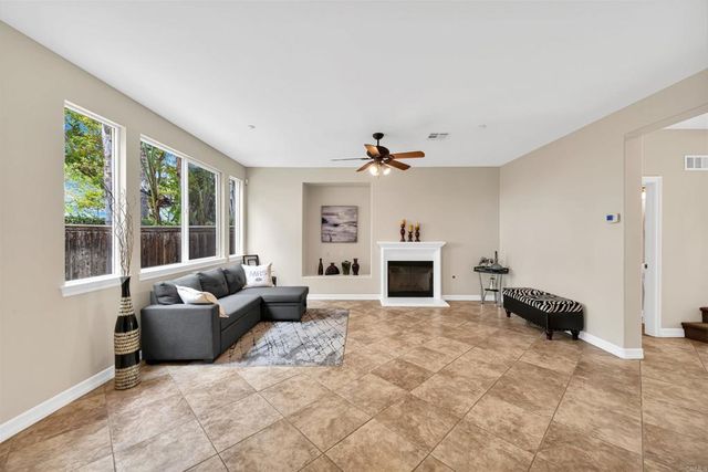 10512 Hollingsworth Way, San Diego, CA 92127