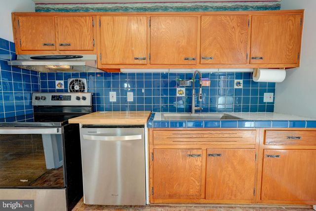 4 ROSANNE LN, Rockville, MD 20851