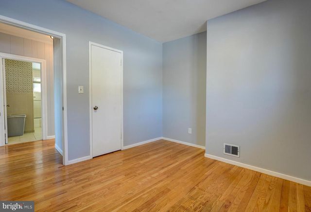 4 ROSANNE LN, Rockville, MD 20851
