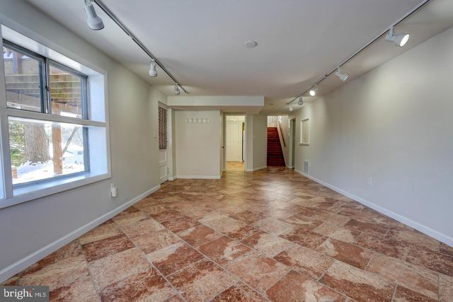 4 ROSANNE LN, Rockville, MD 20851