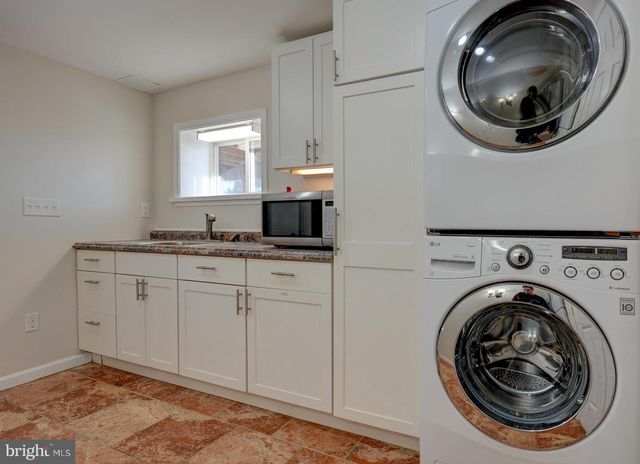 4 ROSANNE LN, Rockville, MD 20851