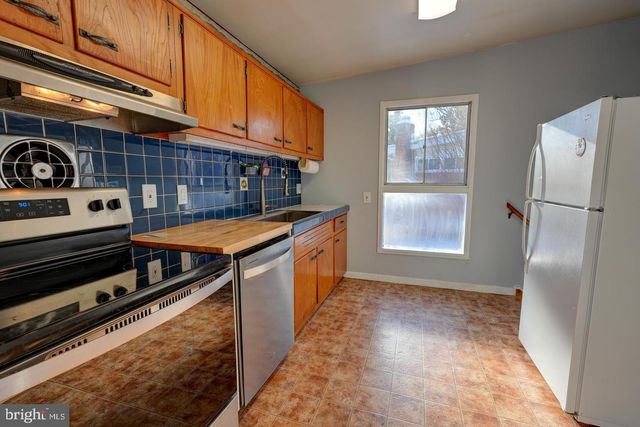 4 ROSANNE LN, Rockville, MD 20851