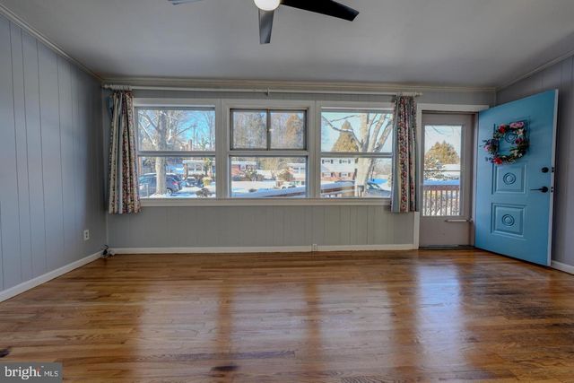 4 ROSANNE LN, Rockville, MD 20851