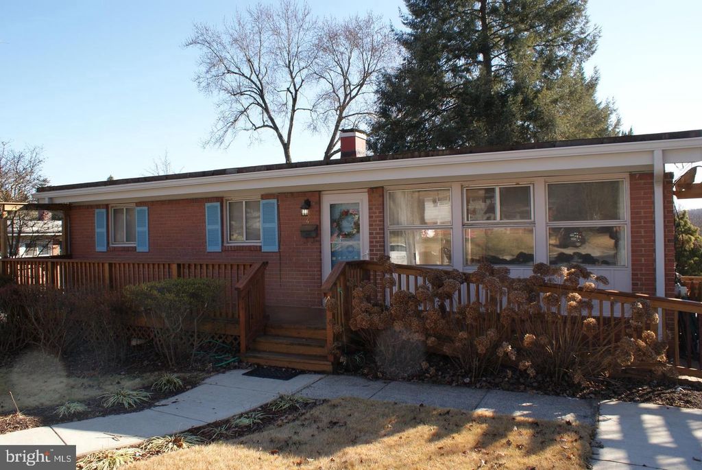 4 ROSANNE LN, Rockville, MD 20851