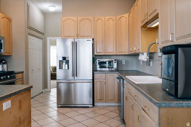 3066 S KINGS COURT LN, Washington, UT 84780