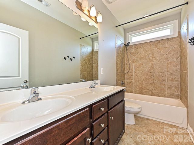 2019 Silverwood Drive 809, Waxhaw, NC 28173