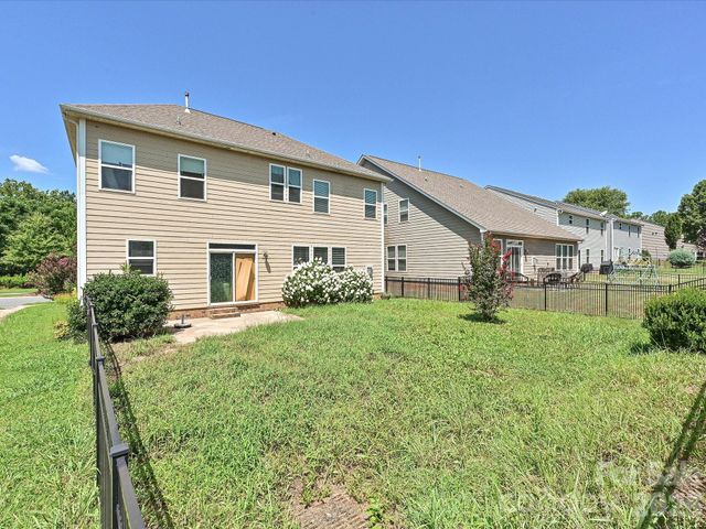 2019 Silverwood Drive 809, Waxhaw, NC 28173