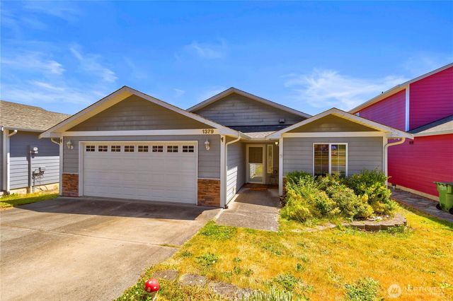 1379 NE Big Berry Loop, Oak Harbor, WA 98277