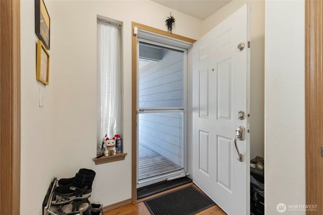 1379 NE Big Berry Loop, Oak Harbor, WA 98277