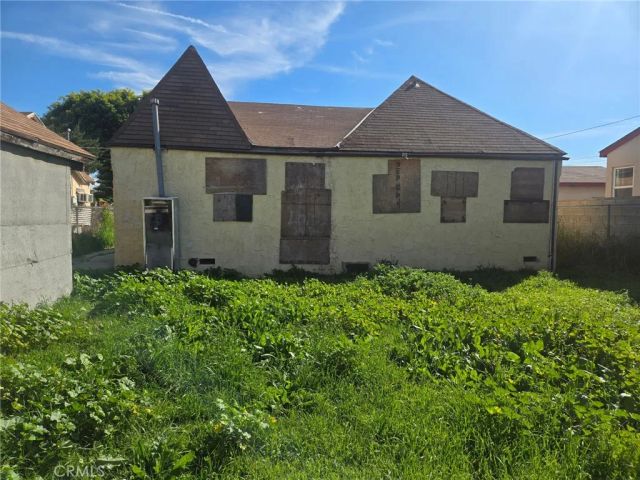 11727 Alabama, Los Angeles, CA 90059