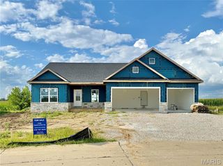 3135 Ashley Drive, Glen Carbon, IL 62034