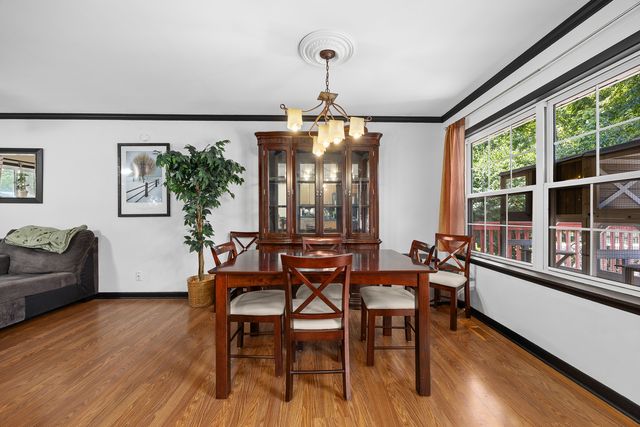 313 Bedford Road, Bolingbrook, IL 60440